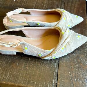 Womens daisy flats size 7